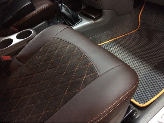 Авточехлы на Honda CR-V Авточехлы на Honda CR-V