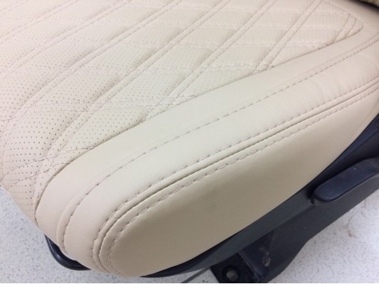 Авточехлы на Mitsubishi Outlander 3