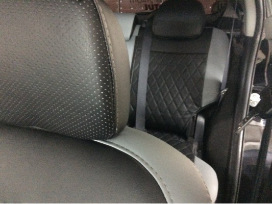 Авточехлы на Peugeot 4007 Авточехлы на Peugeot 4007